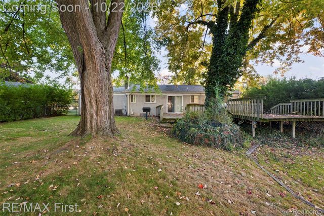 48263 Bluebird Drive, Shelby Charter Township, MI 48317