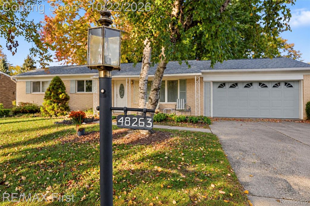 48263 Bluebird Drive, Shelby Charter Township, MI 48317