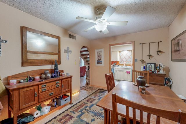 2027 Embassy Way, Carrollton, TX 75006