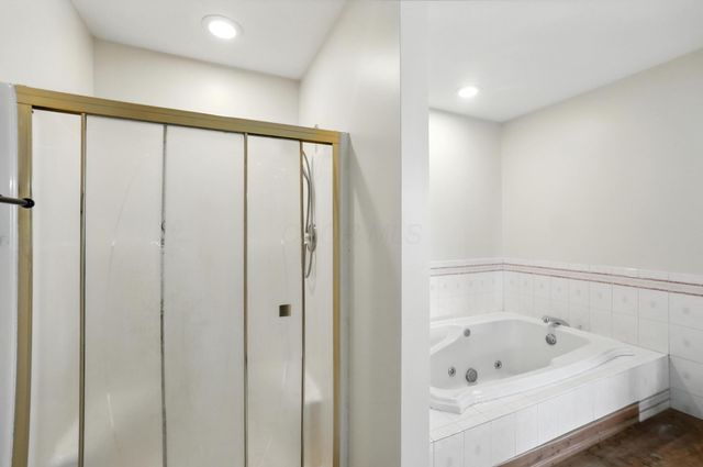 6694 Brooks Miller Road, Circleville, OH 43113