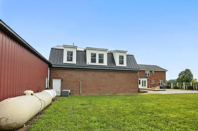 6694 Brooks Miller Road, Circleville, OH 43113