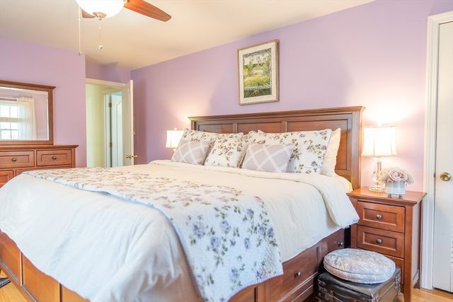 15 Mulford St, Yarmouth, MA 02664