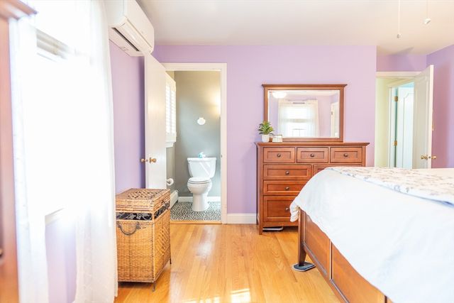 15 Mulford St, Yarmouth, MA 02664