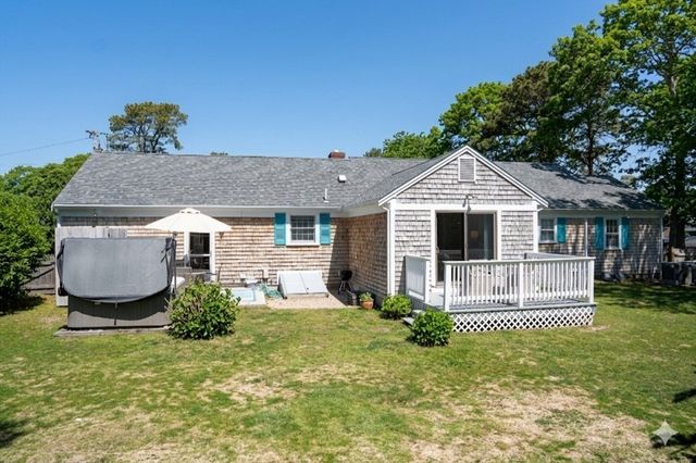 15 Mulford St, Yarmouth, MA 02664