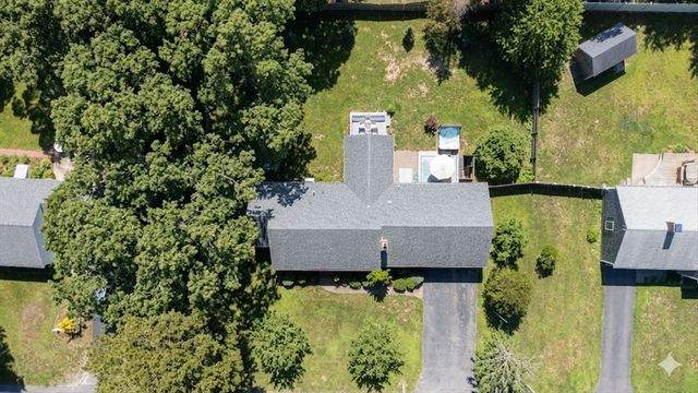 15 Mulford St, Yarmouth, MA 02664