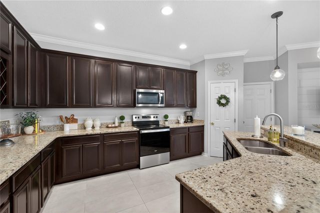 2443 LACERTA DRIVE, Orlando, FL 32828