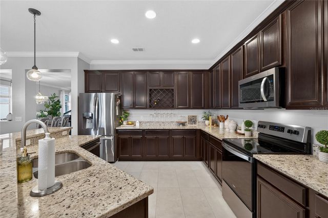 2443 LACERTA DRIVE, Orlando, FL 32828