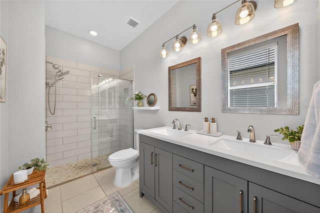 2443 LACERTA DRIVE, Orlando, FL 32828