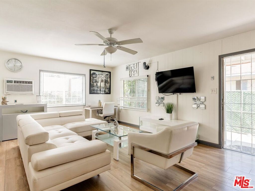 138 S Madison Avenue, Los Angeles, CA 90004