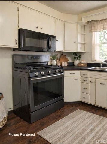 919 W Henry Street, Staunton, IL 62088