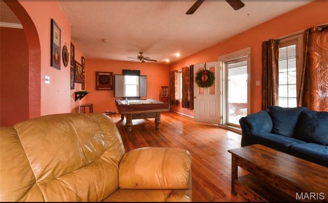 919 W Henry Street, Staunton, IL 62088