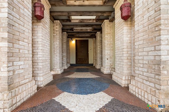 1049 Allen Avenue, New Braunfels, TX 78130