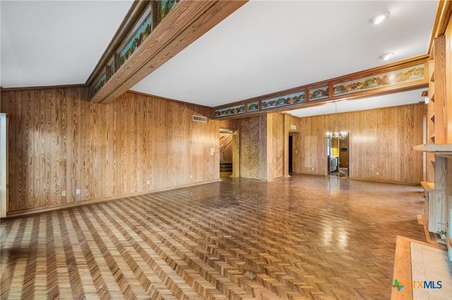 1049 Allen Avenue, New Braunfels, TX 78130