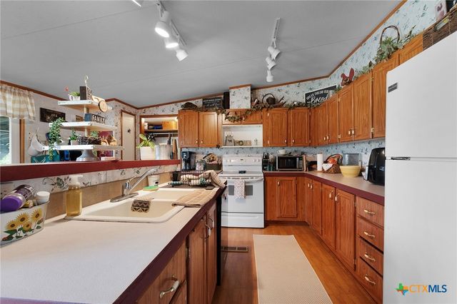 2966 County Road 3430, Lampasas, TX 76550