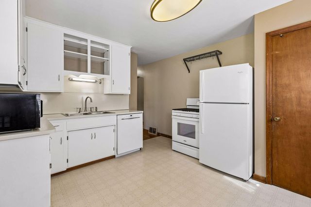 2578 17th Avenue NW, New Brighton, MN 55112