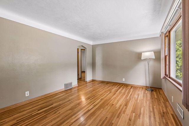 2578 17th Avenue NW, New Brighton, MN 55112