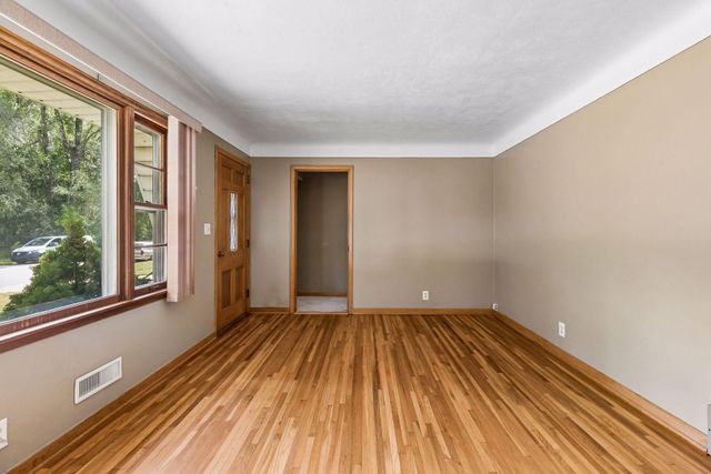 2578 17th Avenue NW, New Brighton, MN 55112