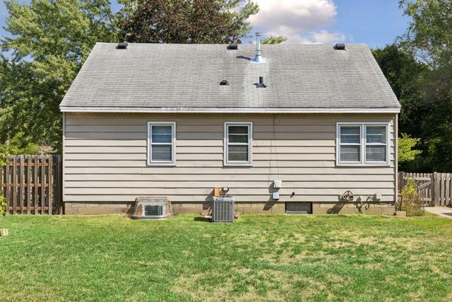 2578 17th Avenue NW, New Brighton, MN 55112