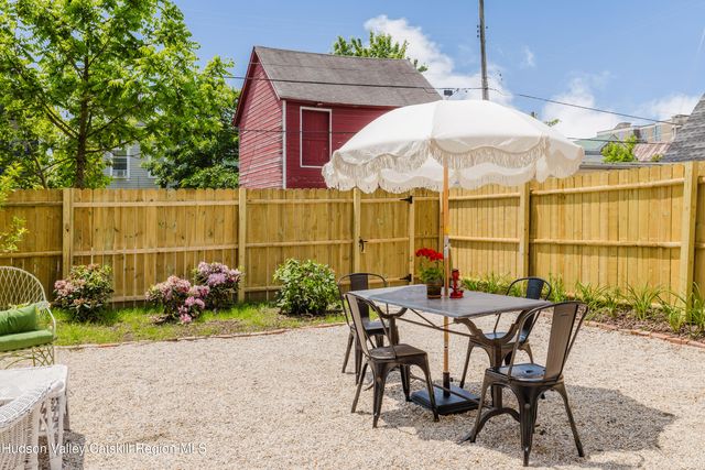 225 Robinson Street, Hudson, NY 12534