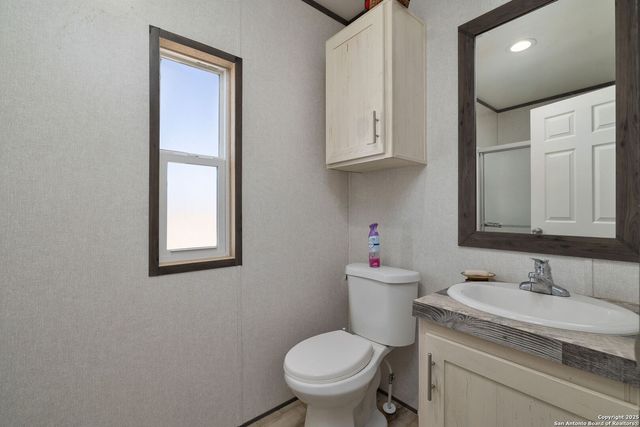 11211 FM 2779, Moore, TX 78057