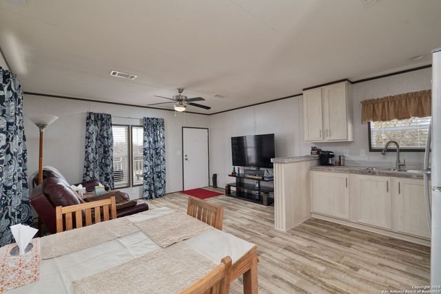 11211 FM 2779, Moore, TX 78057