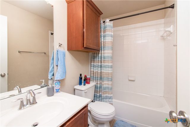 6704 Indian Hawthorne Drive, Killeen, TX 76542