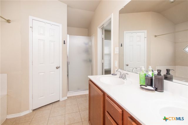 6704 Indian Hawthorne Drive, Killeen, TX 76542