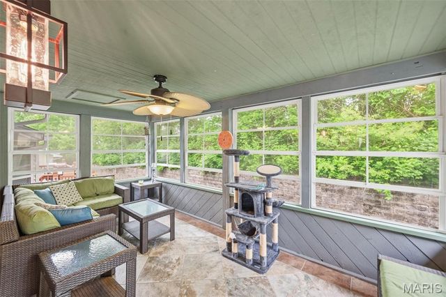 48 Rue De Paix 39, Lake St Louis, MO 63367