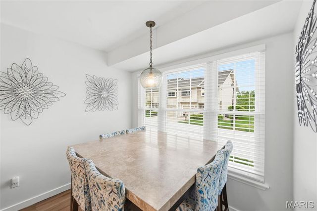 48 Rue De Paix 39, Lake St Louis, MO 63367