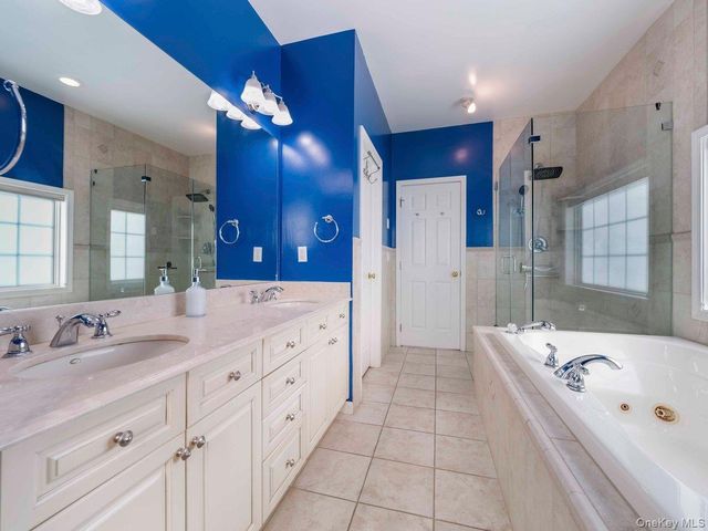 36 Horseshoe Path, Pawling, NY 12564