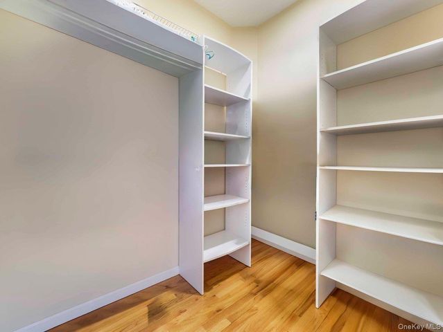 36 Horseshoe Path, Pawling, NY 12564