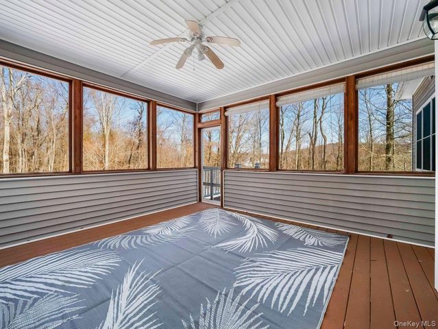 36 Horseshoe Path, Pawling, NY 12564