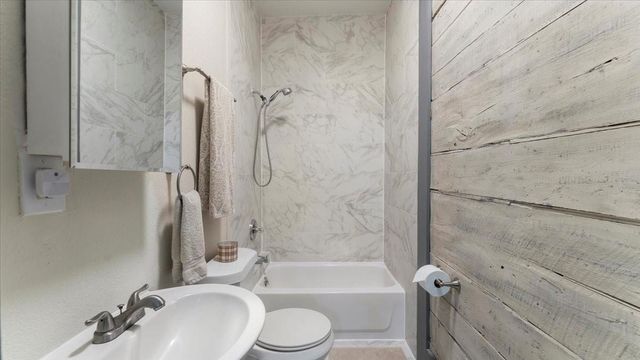 2522 Lidstone Street, Houston, TX 77023