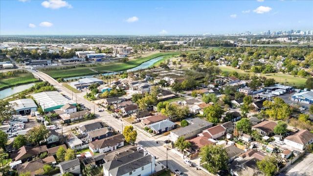 2522 Lidstone Street, Houston, TX 77023