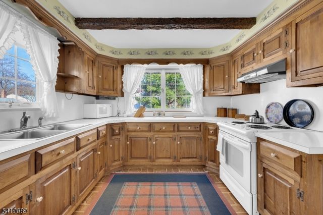 273 Mountain Ave, North Plainfield Boro, NJ 07060