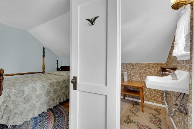 273 Mountain Ave, North Plainfield Boro, NJ 07060