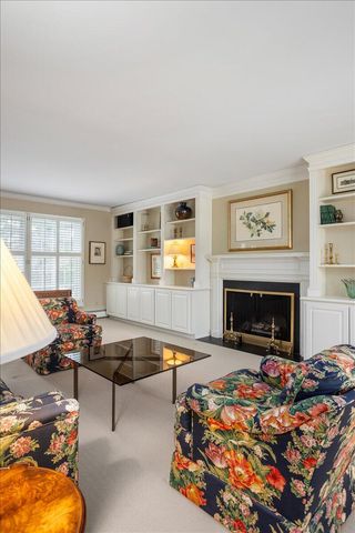 1440 Edgewood Avenue SE, Grand Rapids, MI 49506