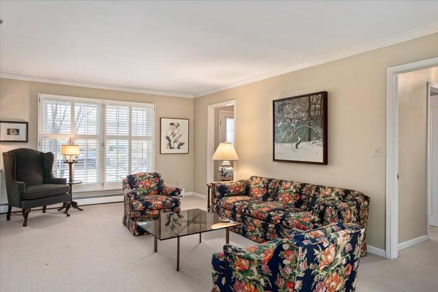 1440 Edgewood Avenue SE, Grand Rapids, MI 49506