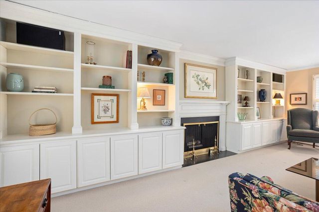 1440 Edgewood Avenue SE, Grand Rapids, MI 49506