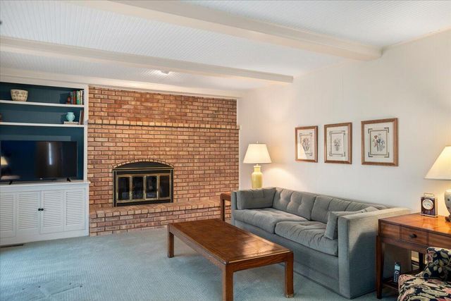 1440 Edgewood Avenue SE, Grand Rapids, MI 49506