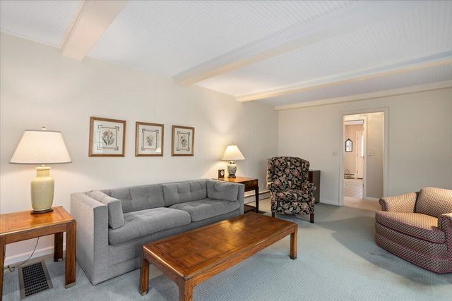 1440 Edgewood Avenue SE, Grand Rapids, MI 49506