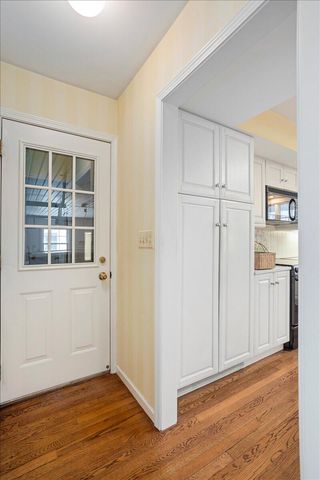 1440 Edgewood Avenue SE, Grand Rapids, MI 49506