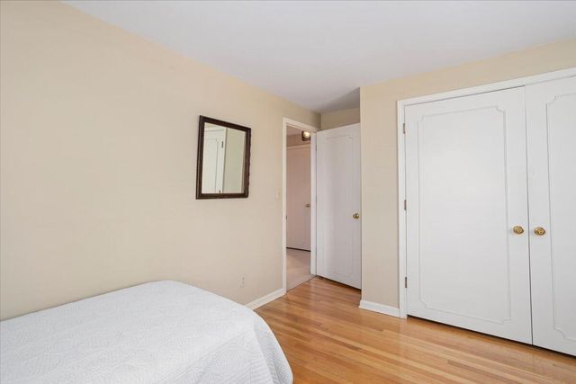 1440 Edgewood Avenue SE, Grand Rapids, MI 49506