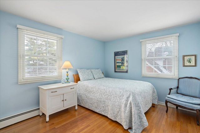 1440 Edgewood Avenue SE, Grand Rapids, MI 49506