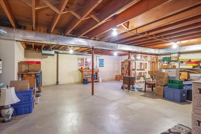 1440 Edgewood Avenue SE, Grand Rapids, MI 49506