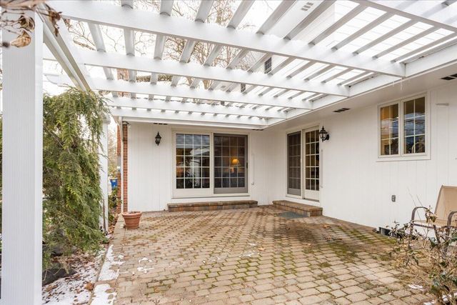 1440 Edgewood Avenue SE, Grand Rapids, MI 49506