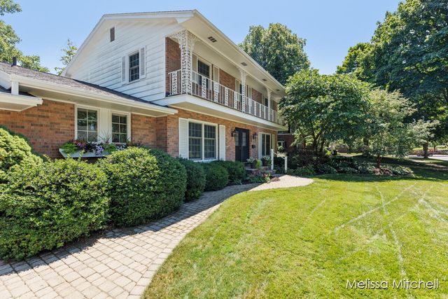 1440 Edgewood Avenue SE, Grand Rapids, MI 49506