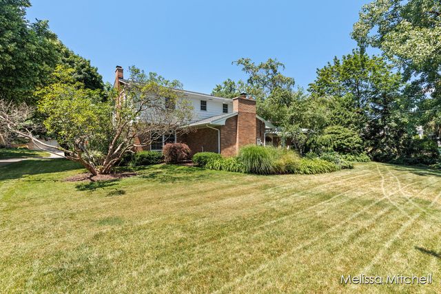 1440 Edgewood Avenue SE, Grand Rapids, MI 49506