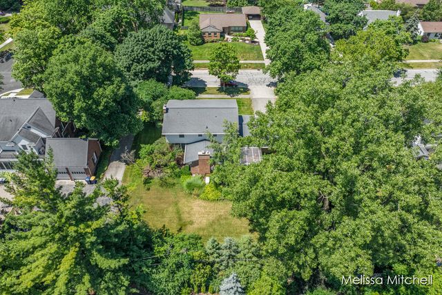 1440 Edgewood Avenue SE, Grand Rapids, MI 49506