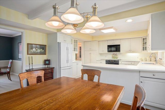 1440 Edgewood Avenue SE, Grand Rapids, MI 49506